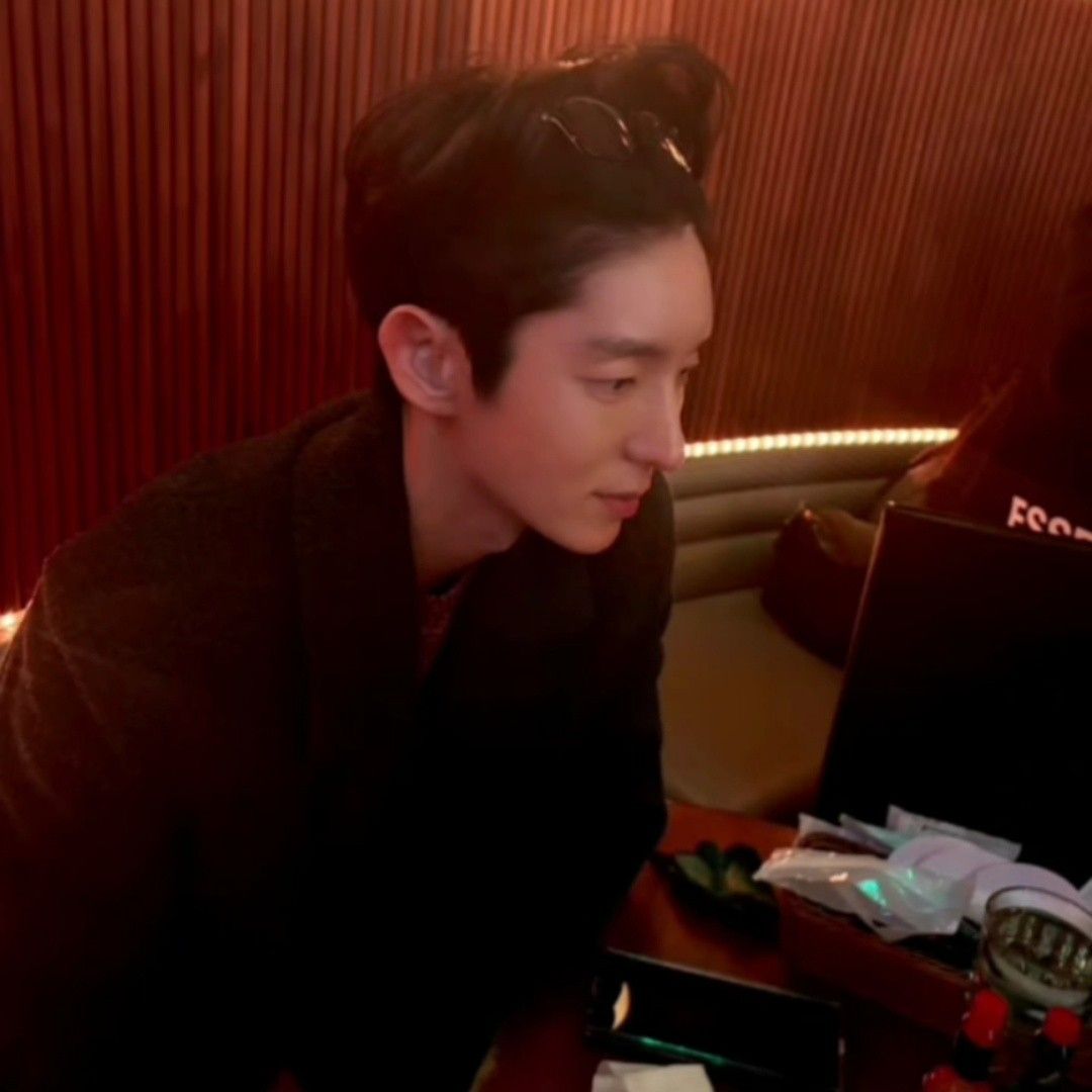 Recent activity shot of Lee Joongi