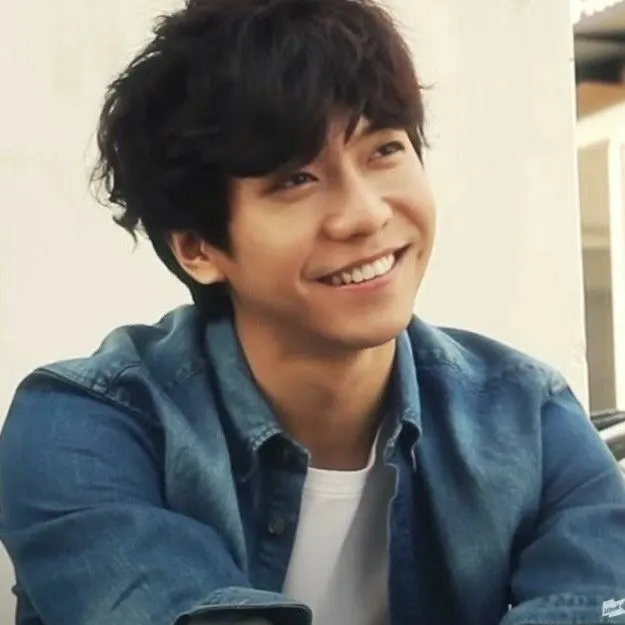 Foto kegiatan terbaru dari Lee Seunggi