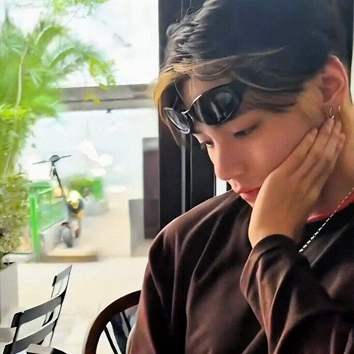 Behind-the-scenes cut of Kim Taehyung (V)
