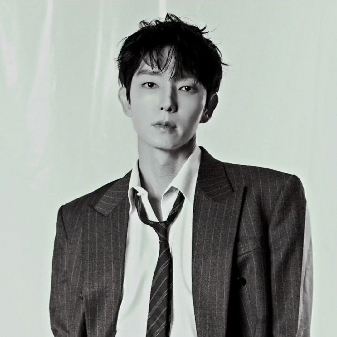Latest photo of Lee Joongi
