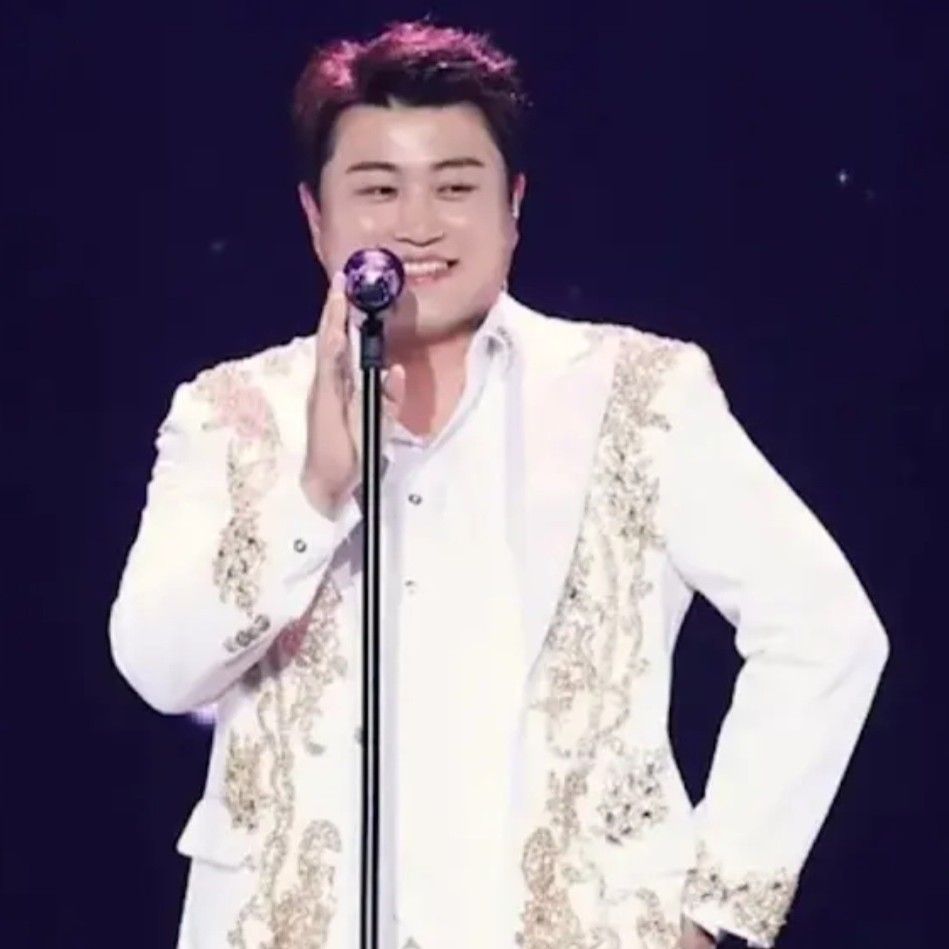 Momen yang diabadikan oleh penggemar Kim Hojoong