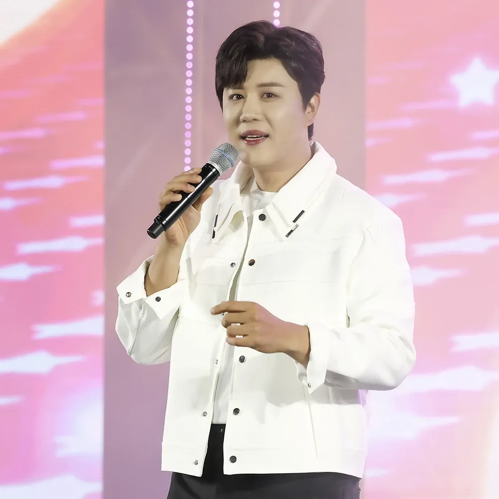 Behind-the-scenes cut of Jin Haesung