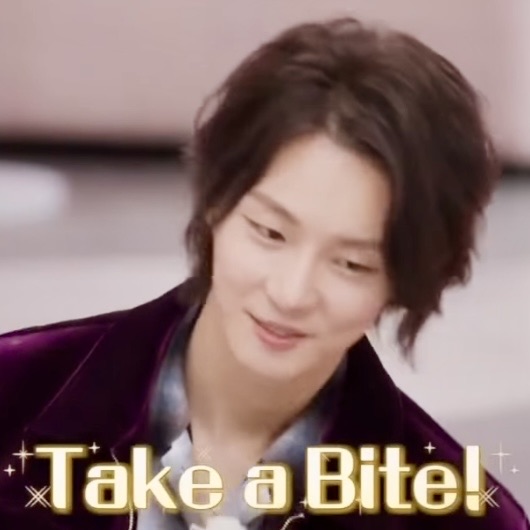 A moment captured by a fan of Yoon Shiyoon