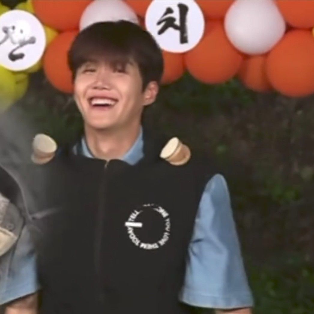 A moment captured by a fan of Kim Seonho