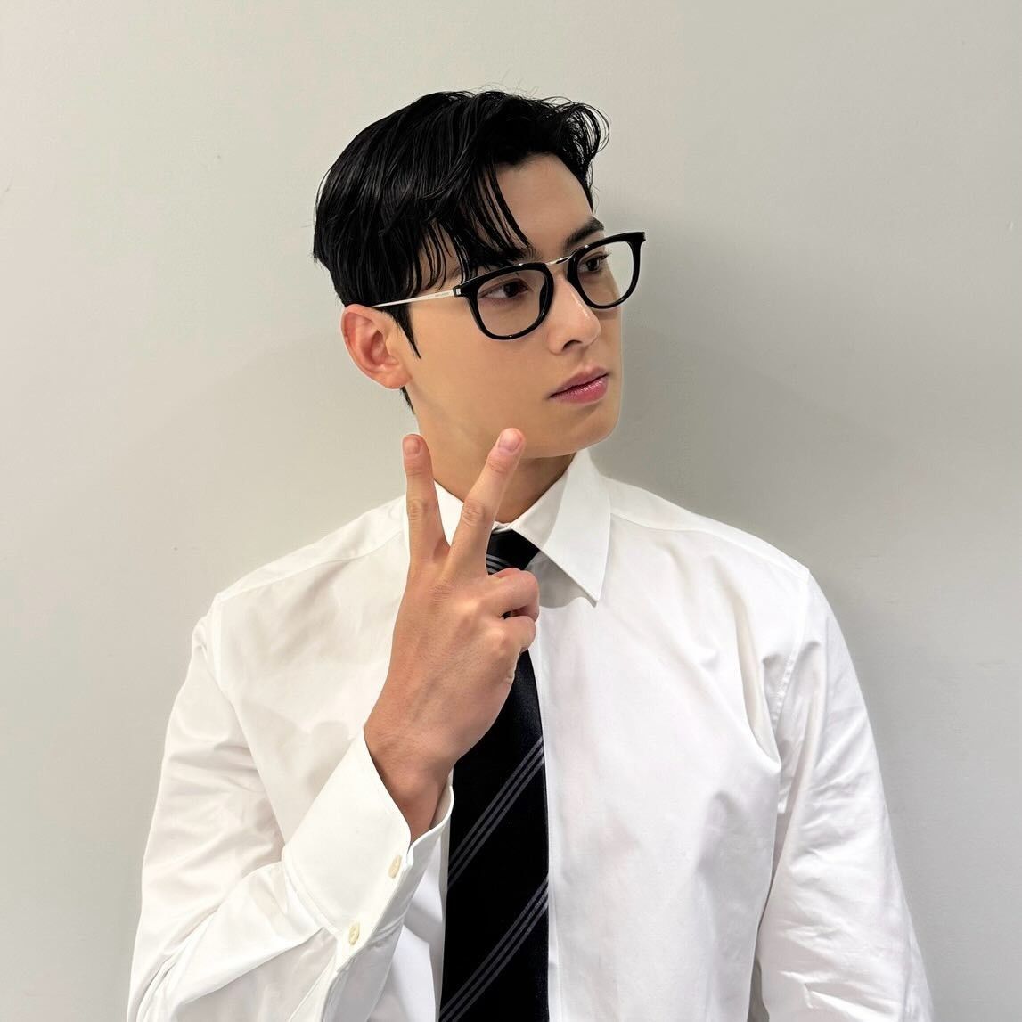 Latest photo of Cha Eunwoo