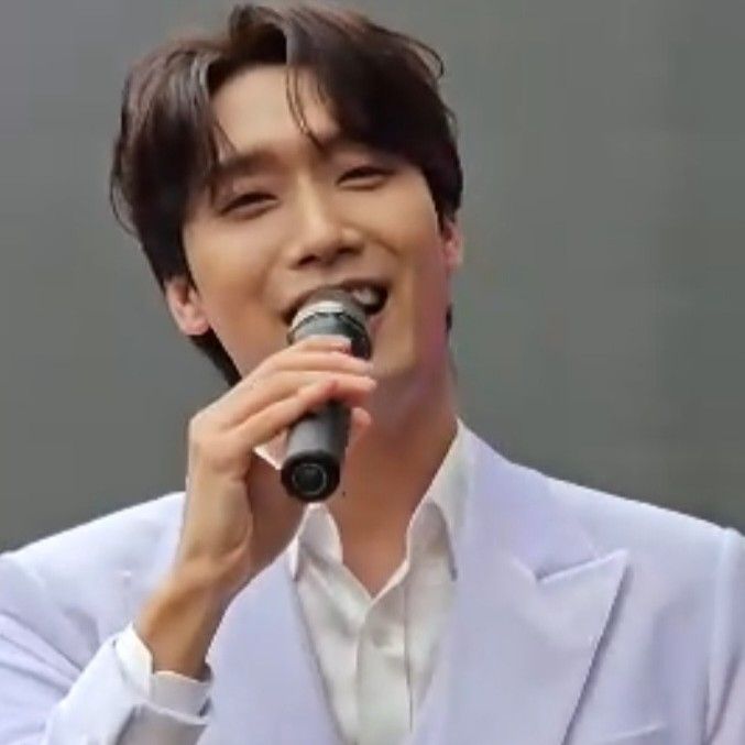 Latest photo of Choi Woojin