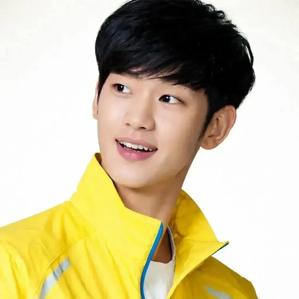 Behind-the-scenes cut of Kim Soohyun