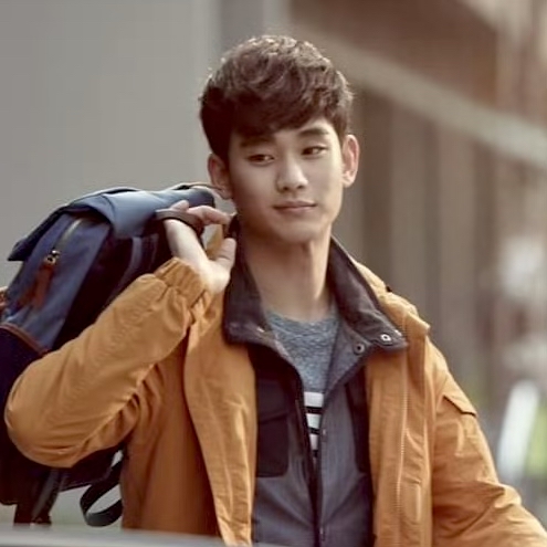 Momen yang diabadikan oleh penggemar Kim Soohyun