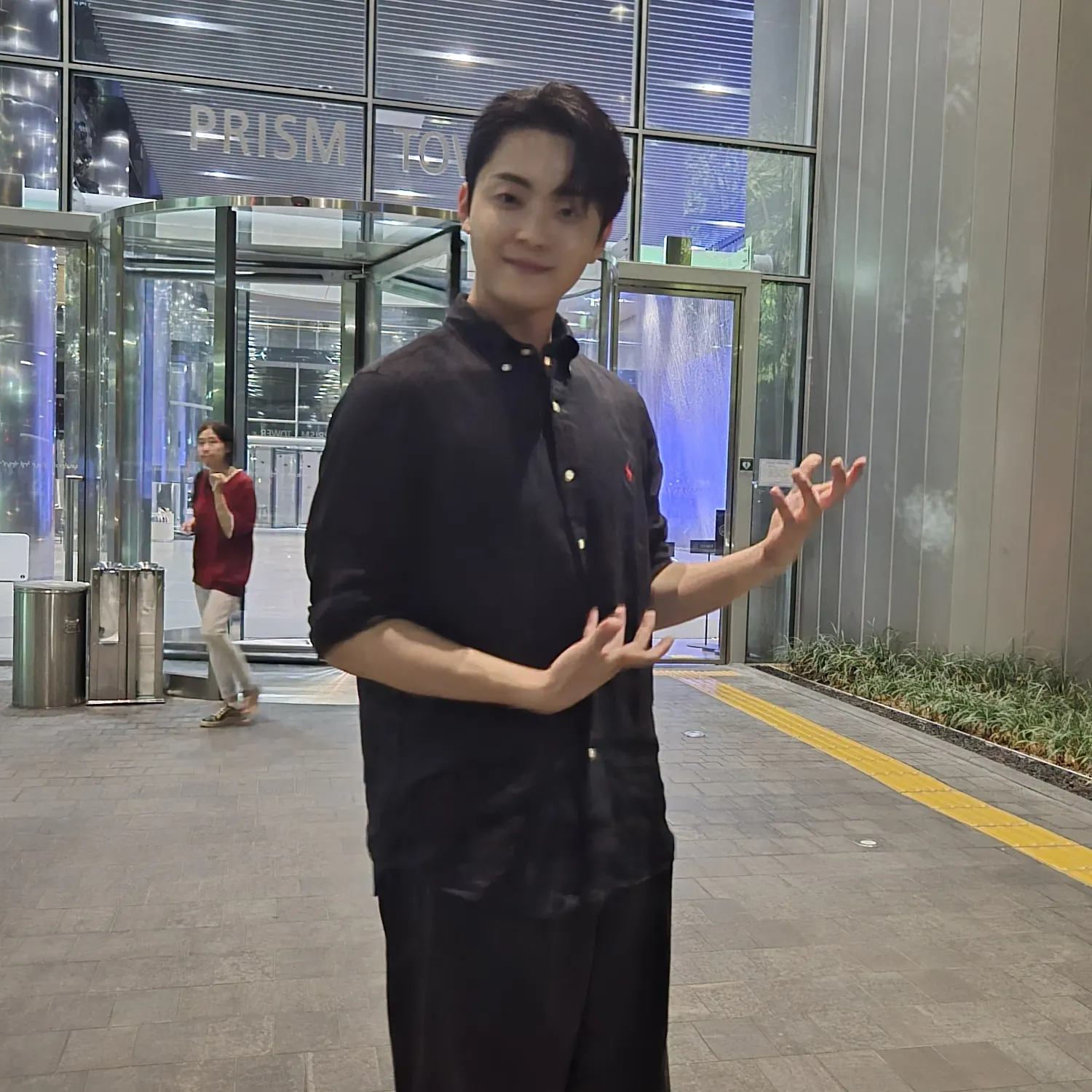 A moment captured by a fan of Park Minsu