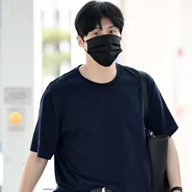 Foto kegiatan terbaru dari Kim Seonho