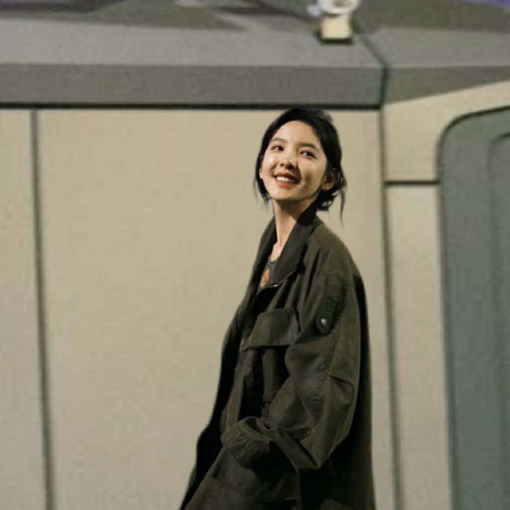 Recent activity shot of Zhang Ruonan