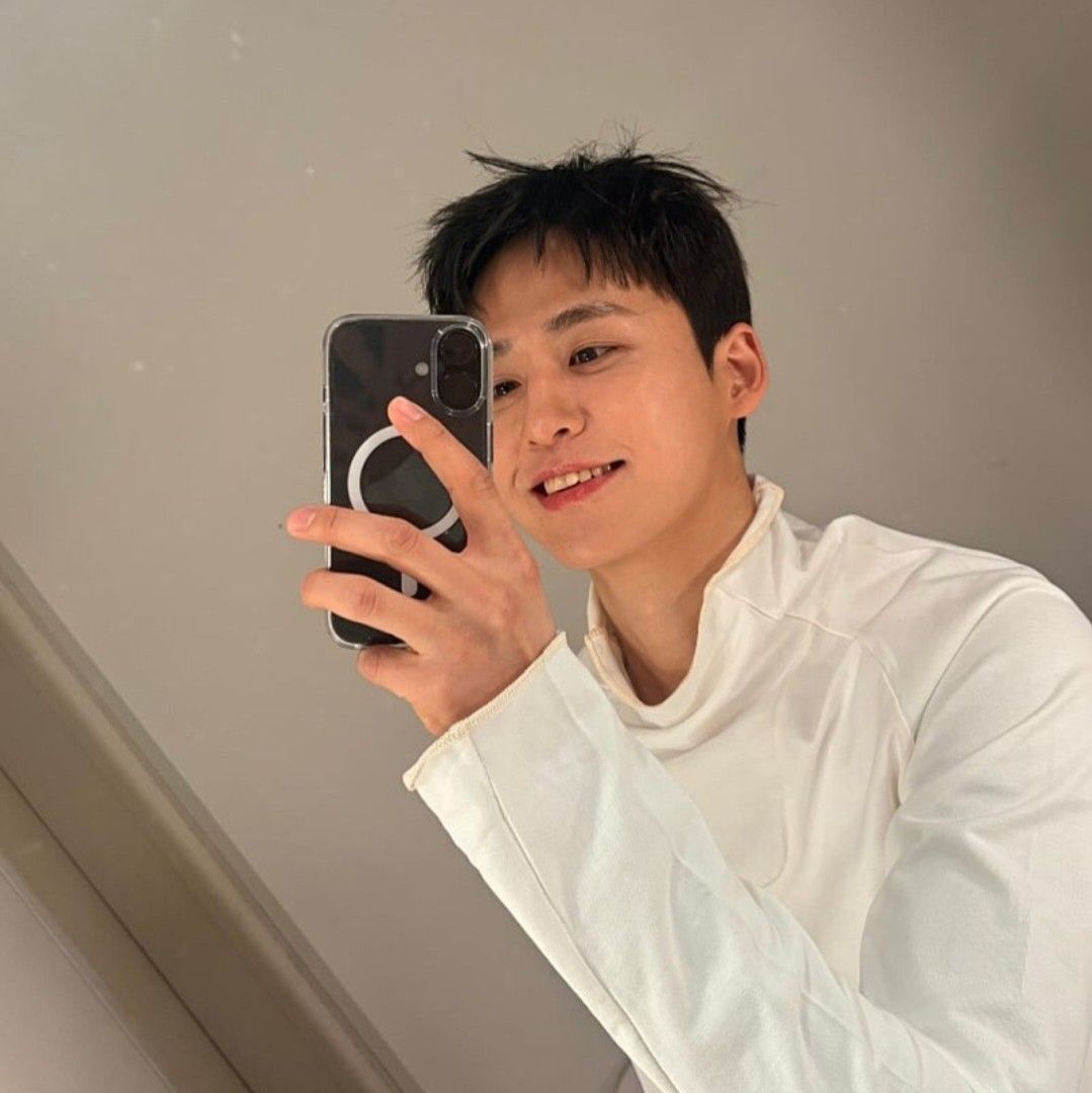 Behind-the-scenes cut of Lee Solomon