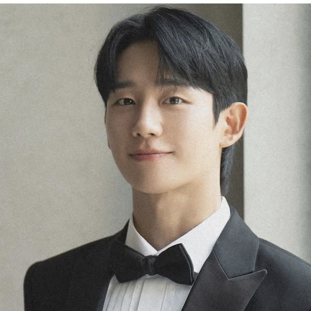 粉丝拍下的丁海寅瞬间