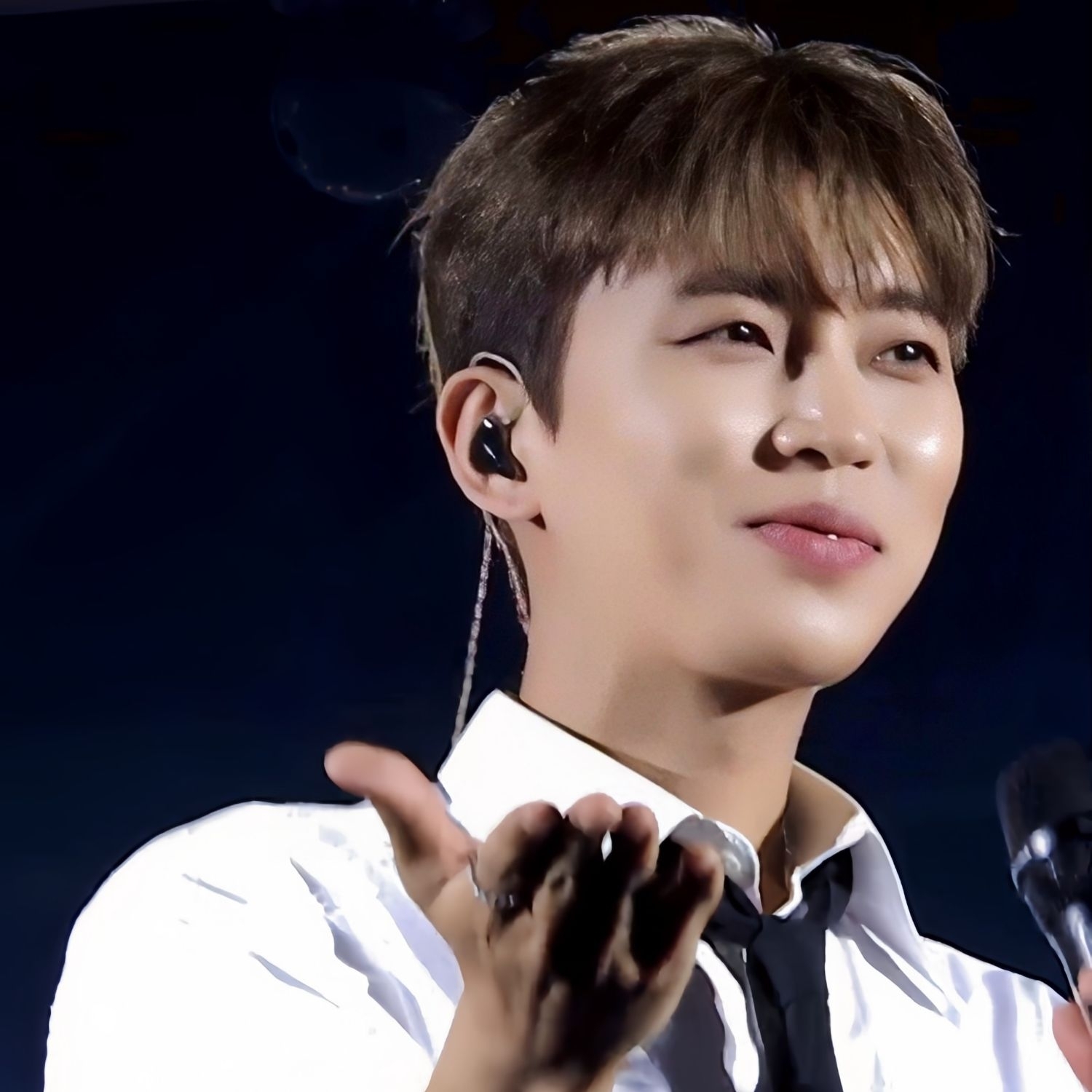 粉丝拍下的林英雄瞬间