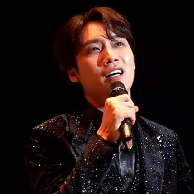 Behind-the-scenes cut of Choi Woojin