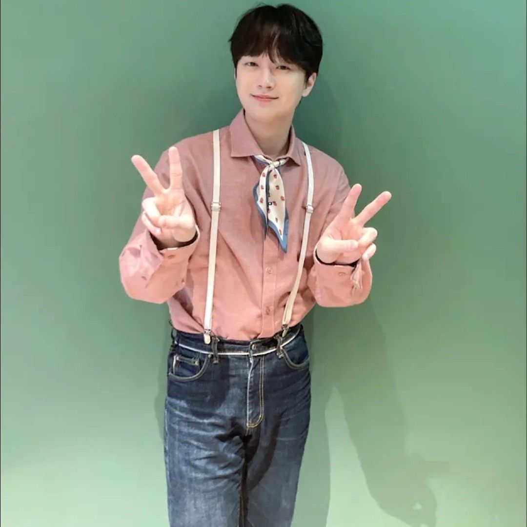 李灿元的最新照片