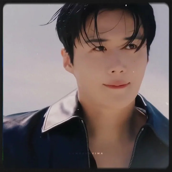 A moment captured by a fan of Kim Seonho