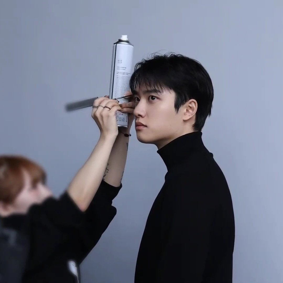 도경수 (디오)의 비하인드 컷