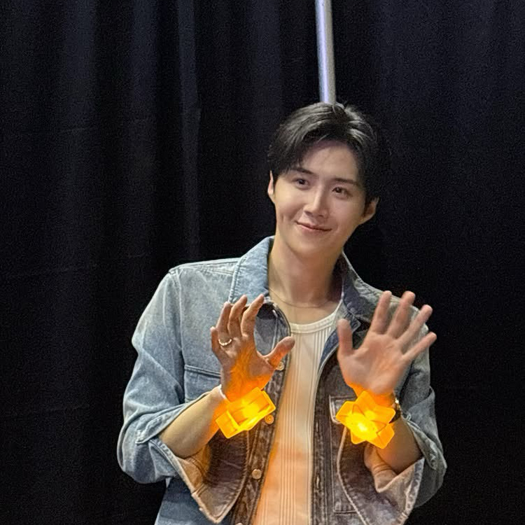 김선호 최근 활동샷