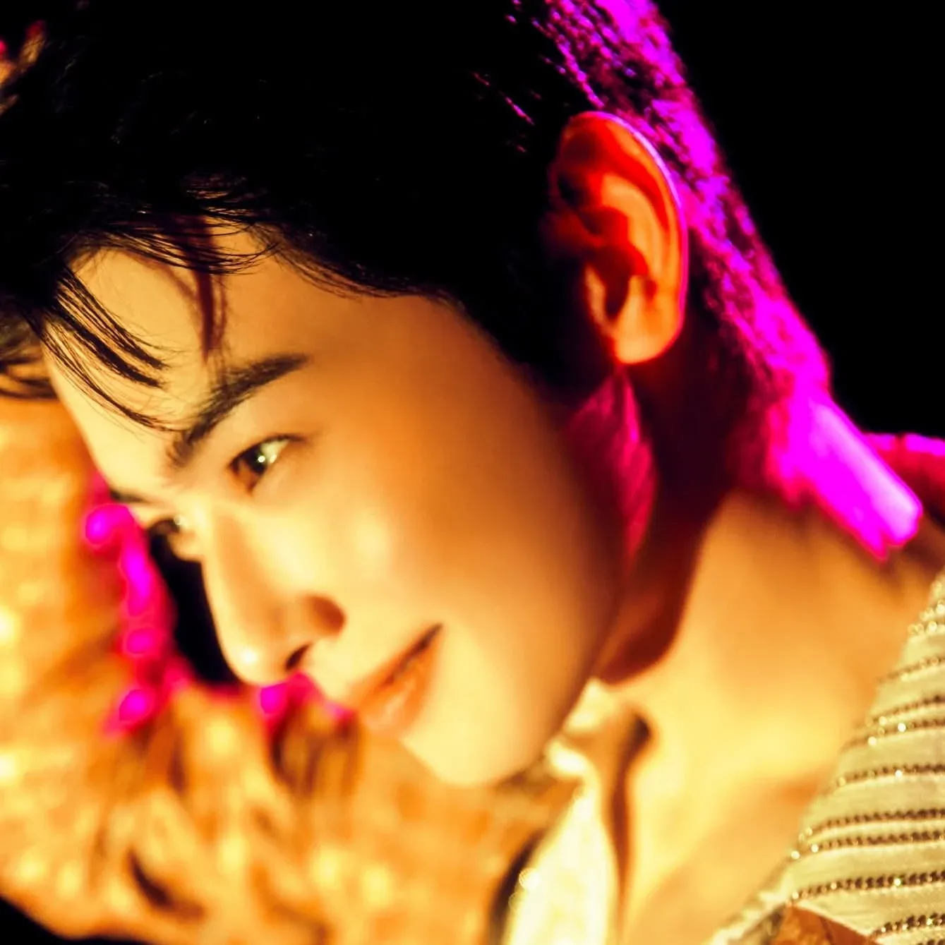 Recent activity shot of Cha Eunwoo