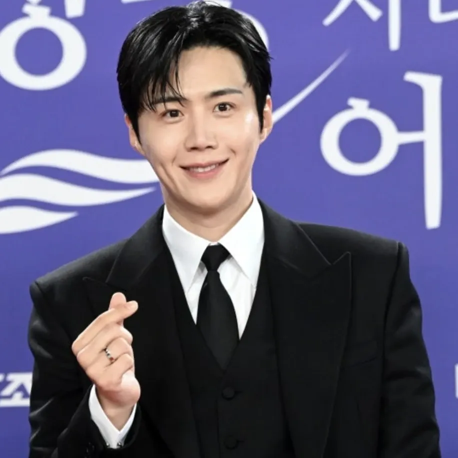Foto kegiatan terbaru dari Kim Seonho