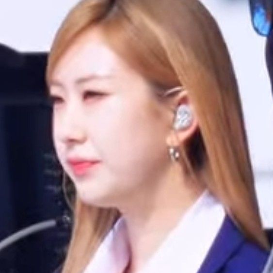 チョン・ユジンのビハインドカット