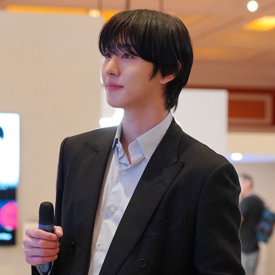 안효섭의 비하인드 컷