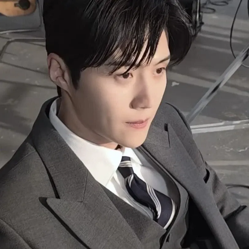 Latest photo of Kim Seonho