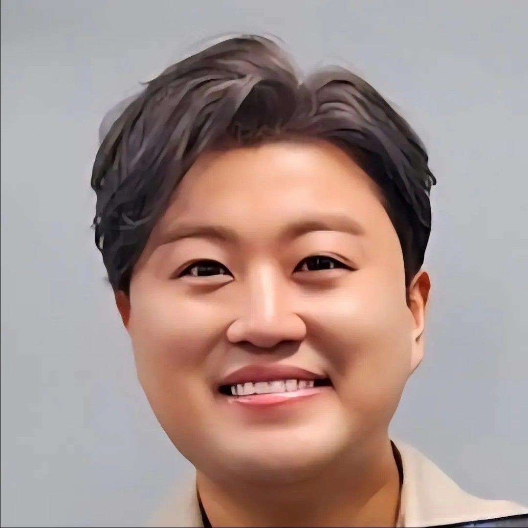 キム・ホジュンの最近の活動ショット