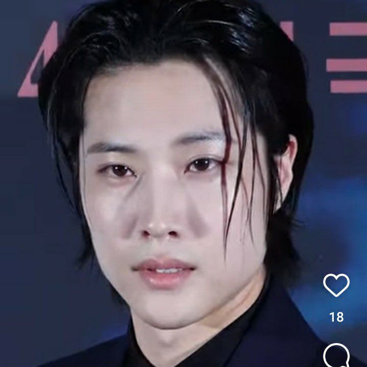 A moment captured by a fan of Lee Jongwon