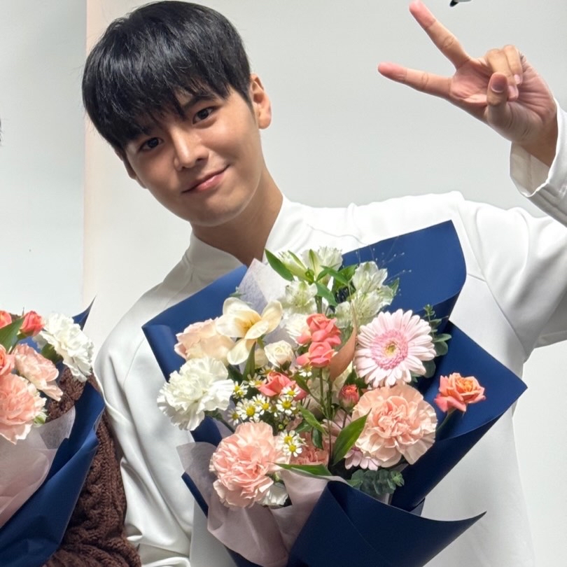 Latest photo of Ryeoun