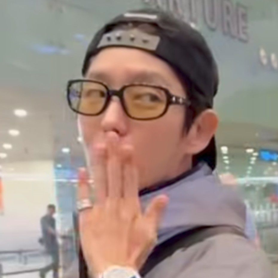 Latest photo of Lee Joongi