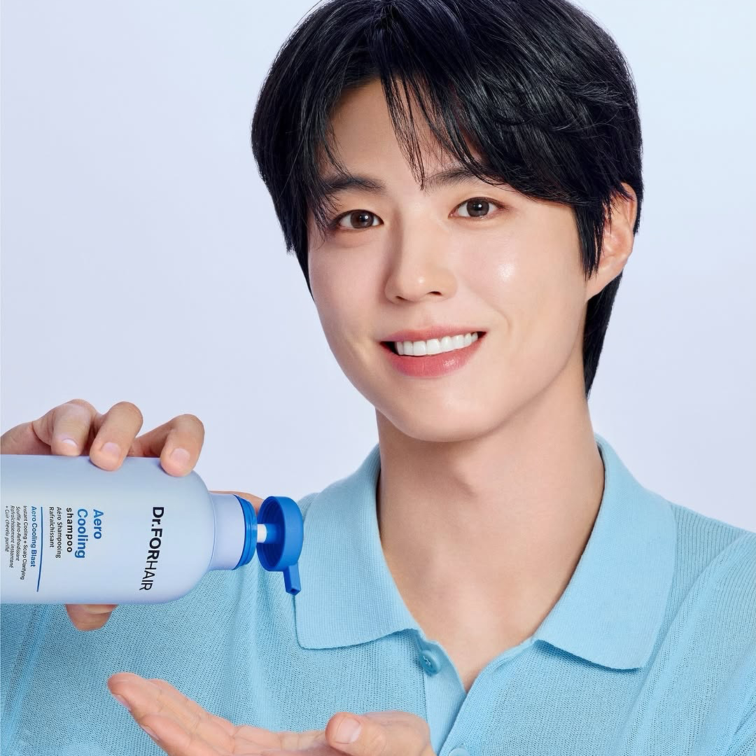 Behind-the-scenes cut of Park Bogum