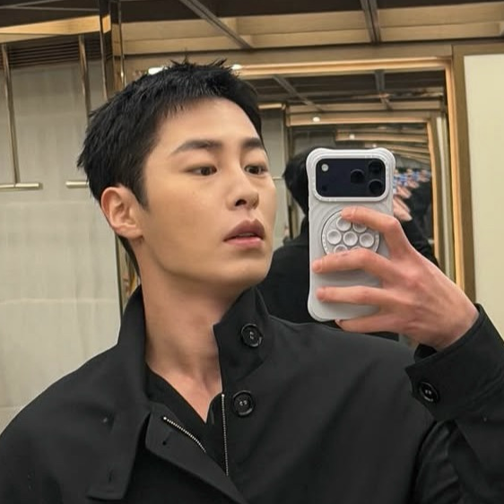 Latest photo of Lee Jaewook
