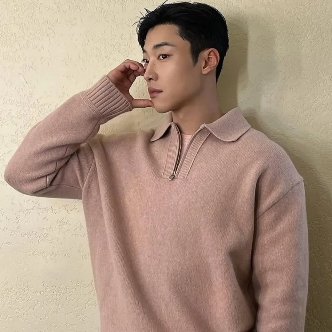 A moment captured by a fan of Woo Dohwan