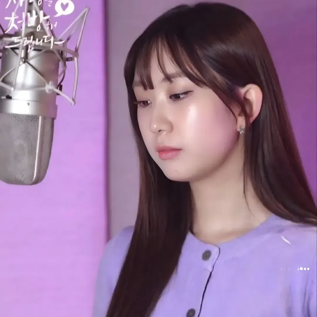 チョン・ユジンの最近の活動ショット