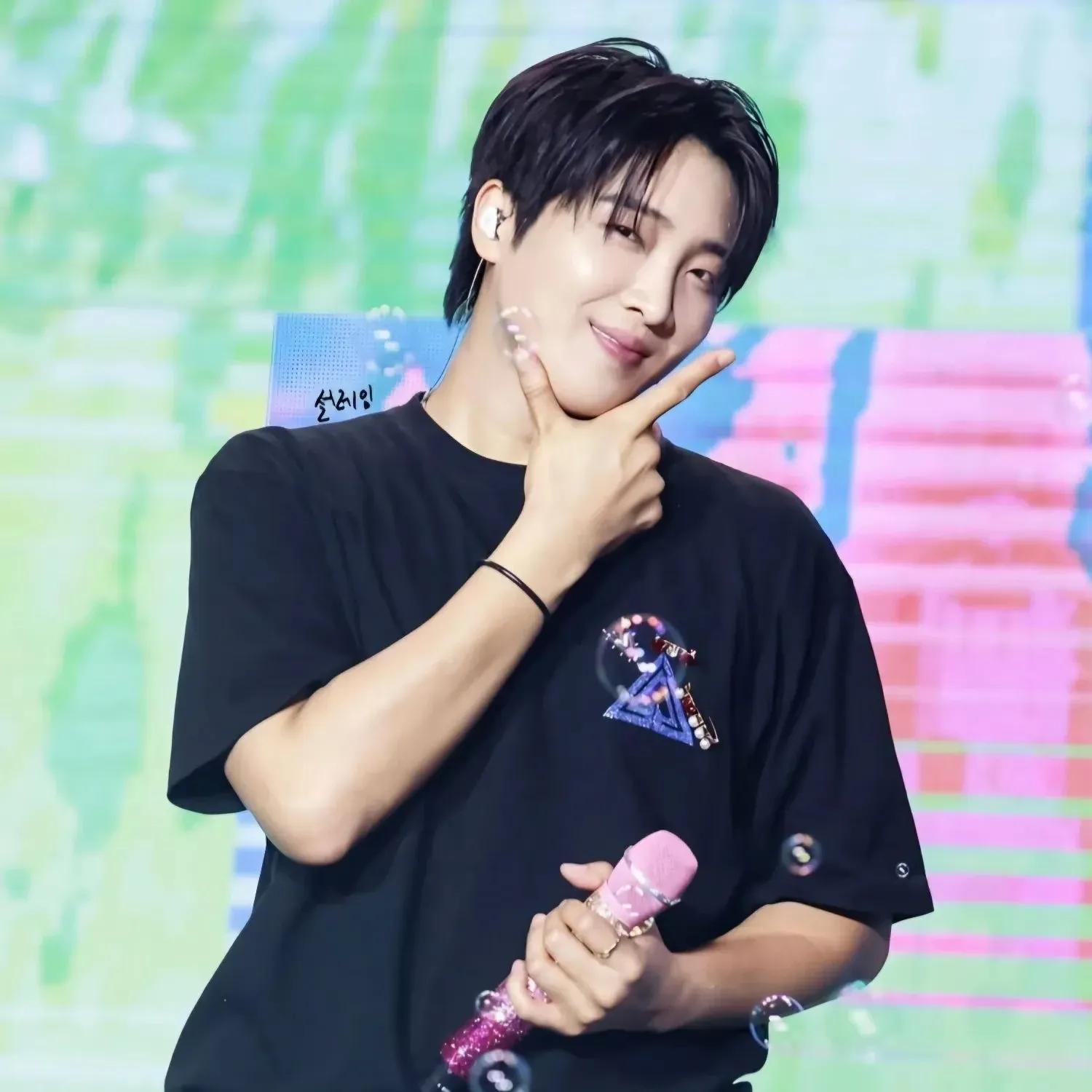 Behind-the-scenes cut of Hwang Yunsung