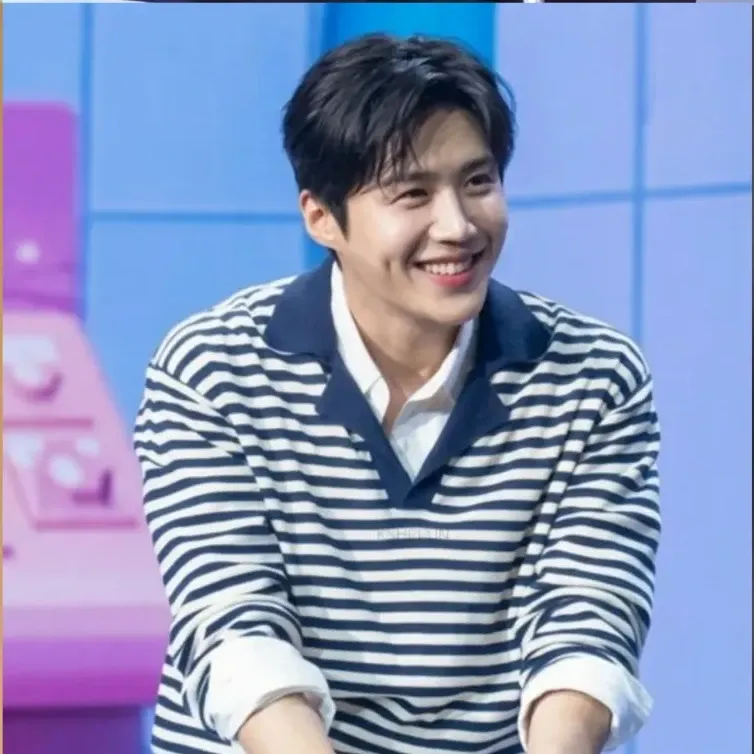 김선호의 최신 사진