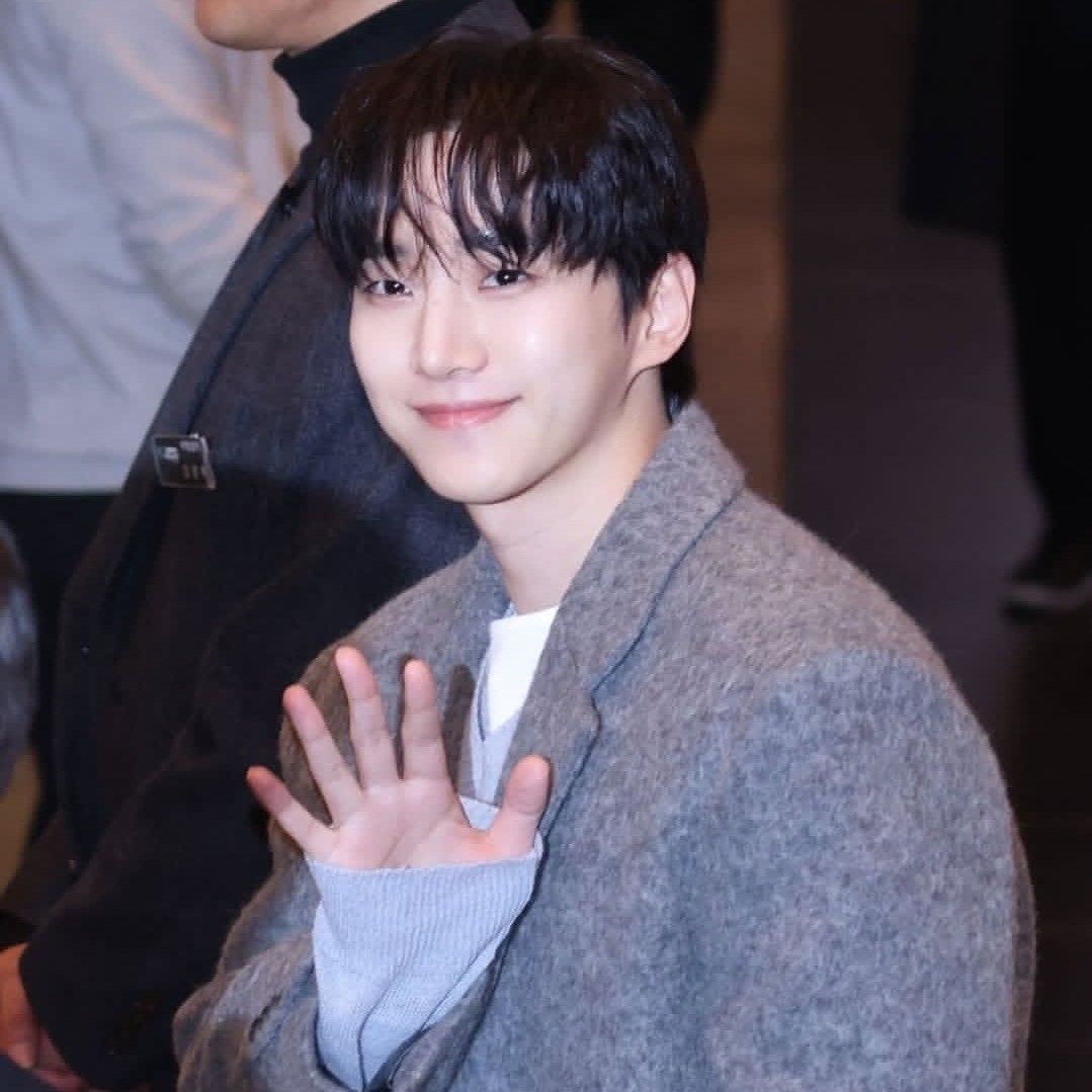 李俊昊的最新照片