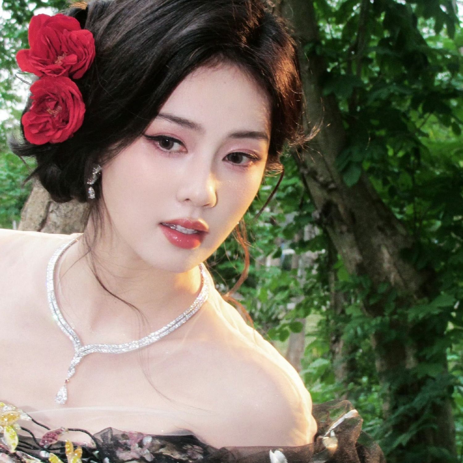 Recent activity shot of Bai Lu