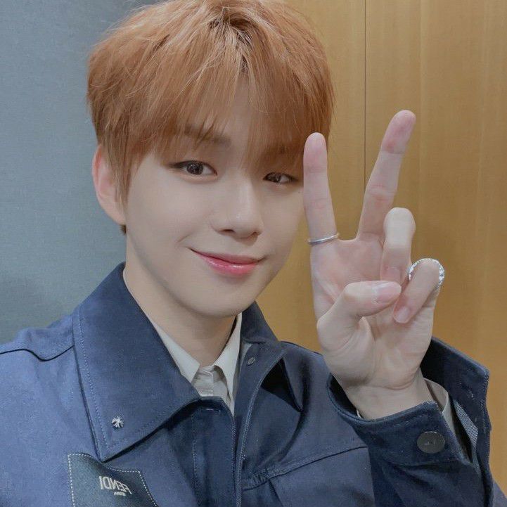 Behind-the-scenes cut of Secret Garden