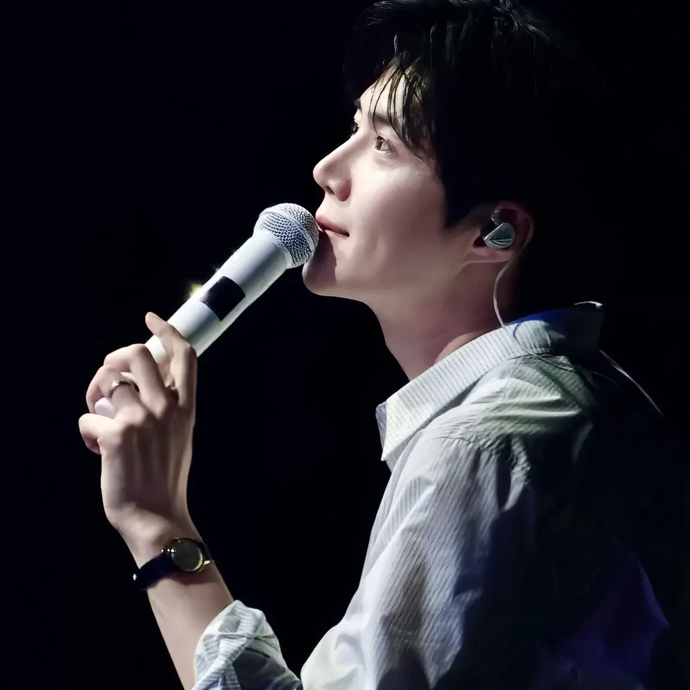 A moment captured by a fan of Kim Seonho
