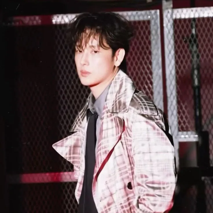 Behind-the-scenes cut of Yim Siwan