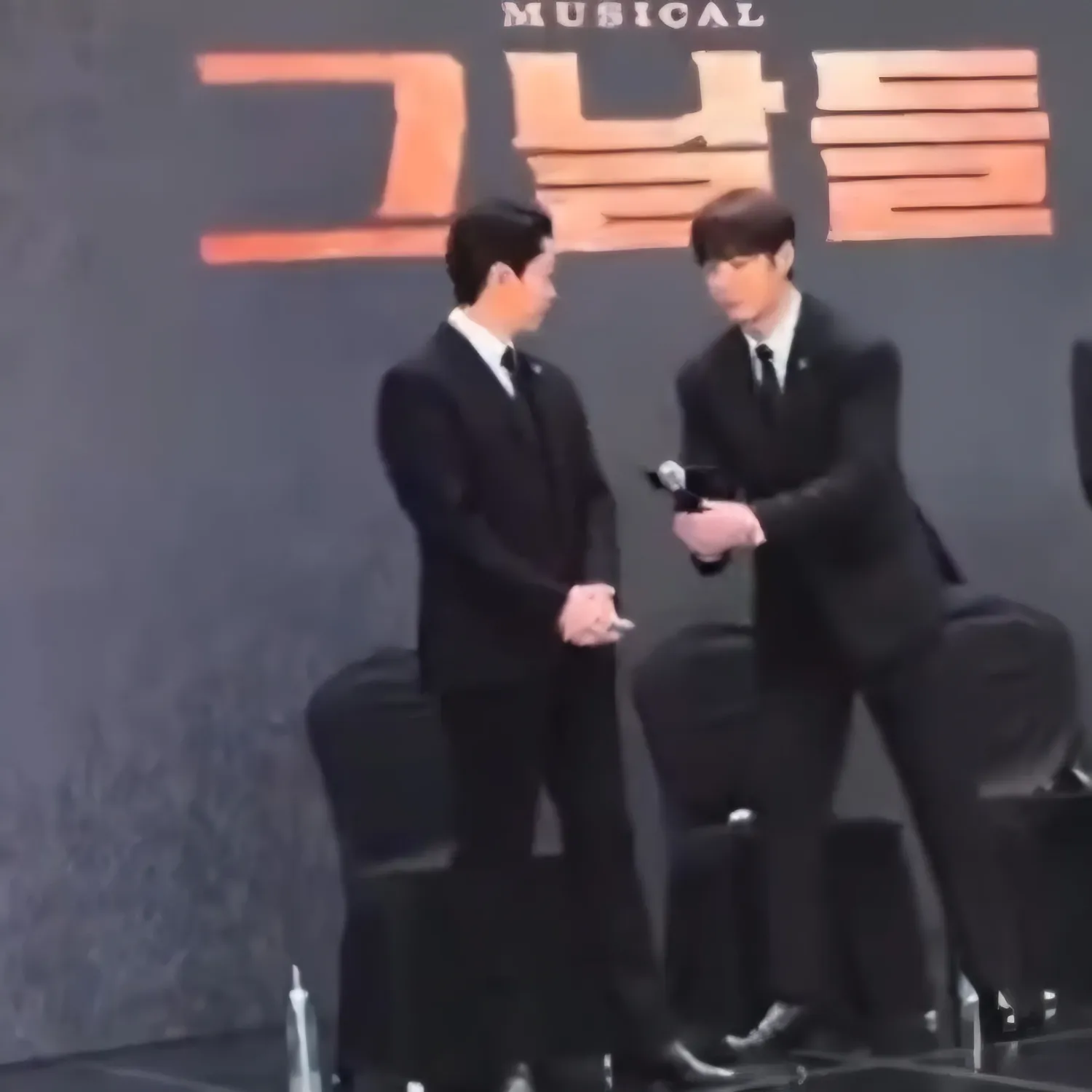 Behind-the-scenes cut of Choi Jinhyuk