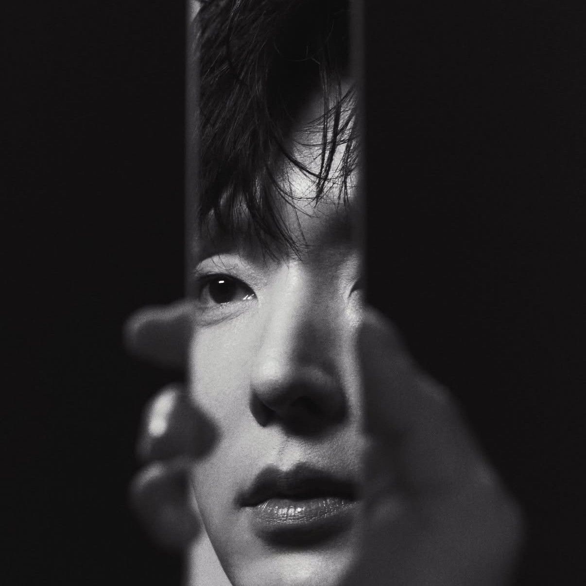 Behind-the-scenes cut of Lee Joongi