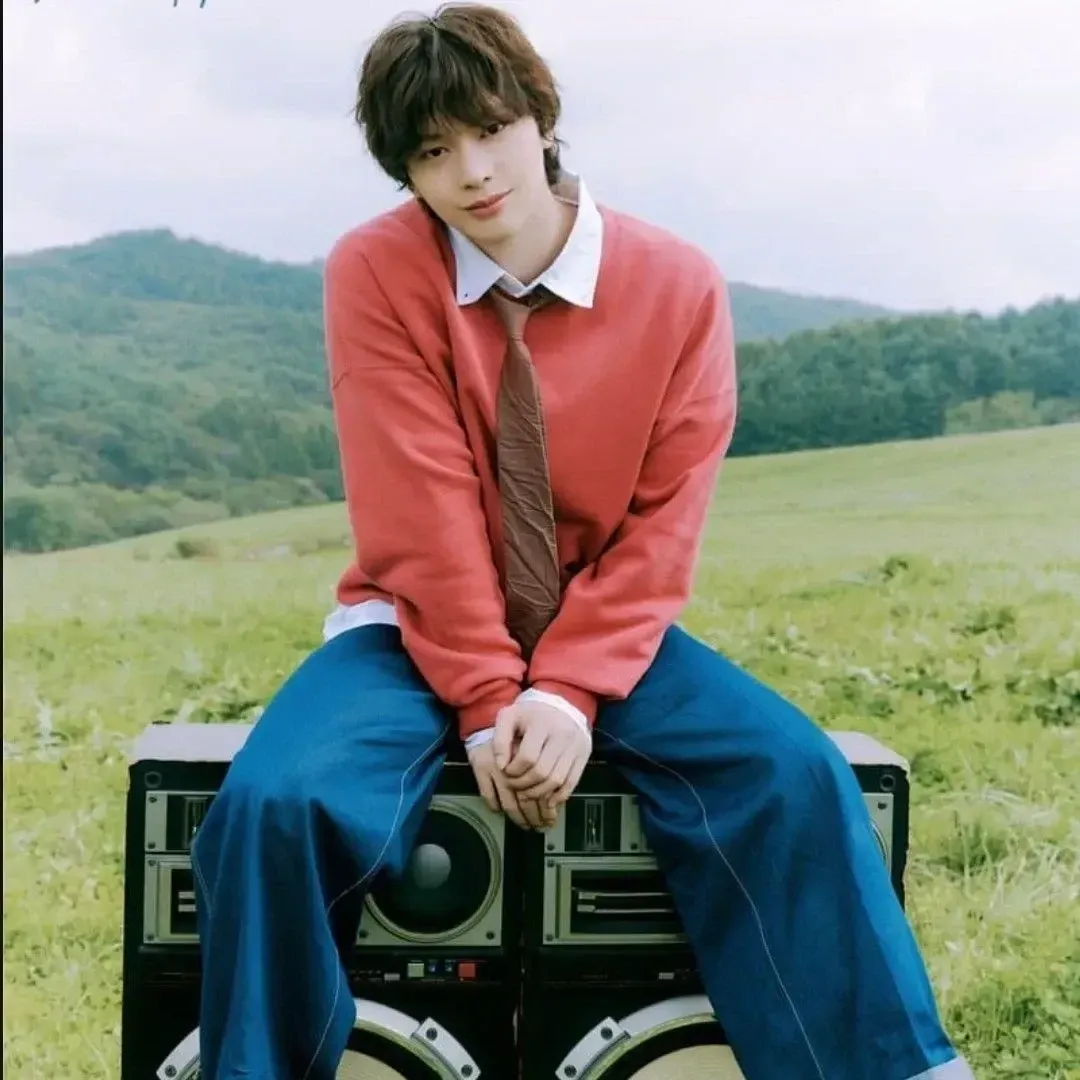 Behind-the-scenes cut of Yook Sungjae