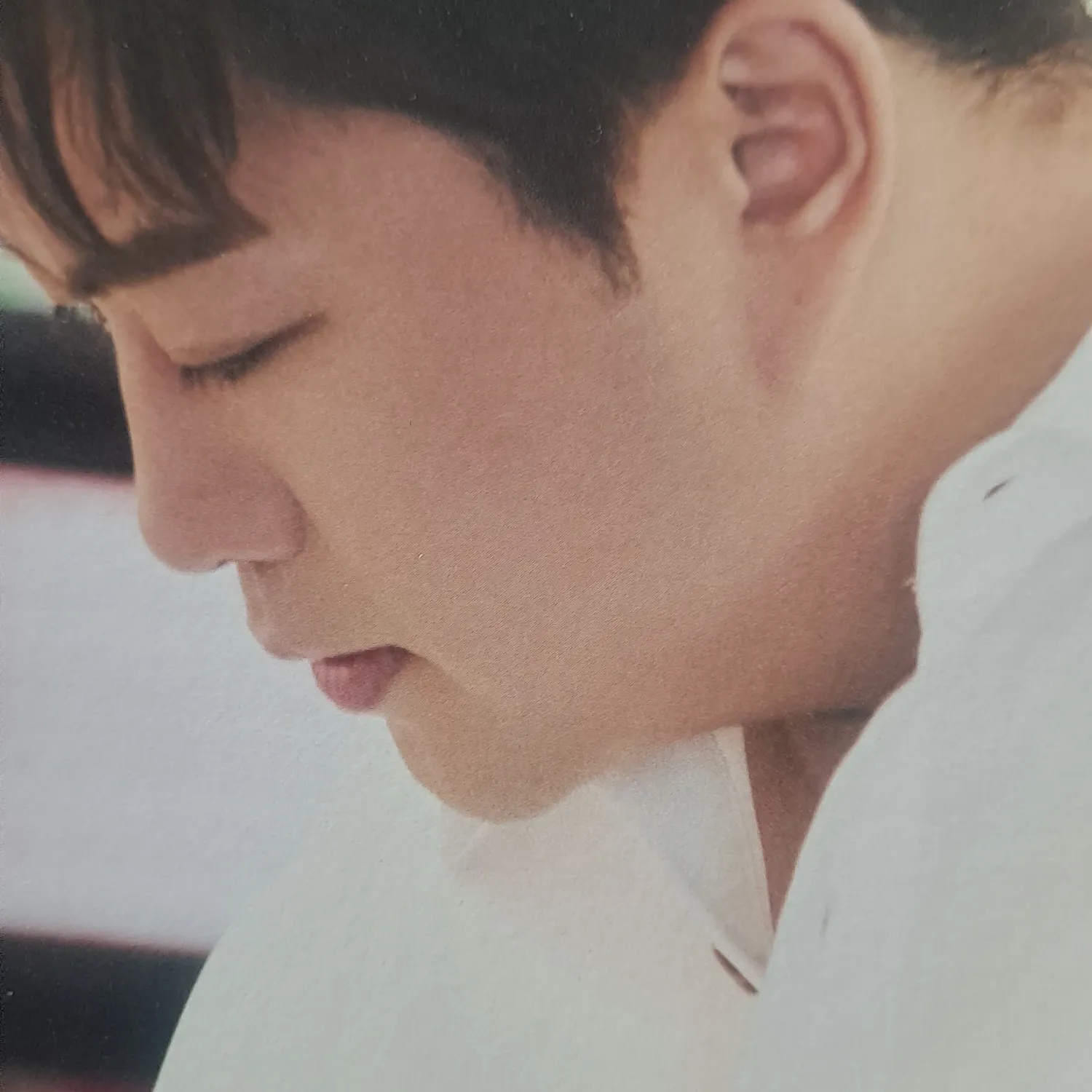 Behind-the-scenes cut of Kim Hojoong