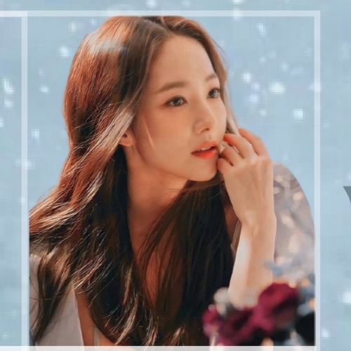 Recent activity shot of Park Minyoung