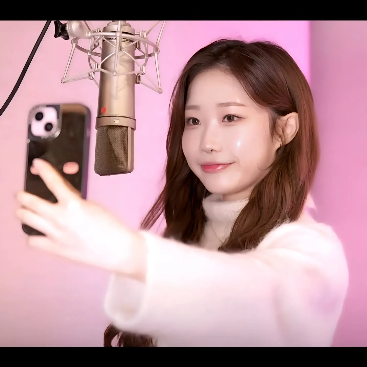 Behind-the-scenes cut of Jung Seojoo