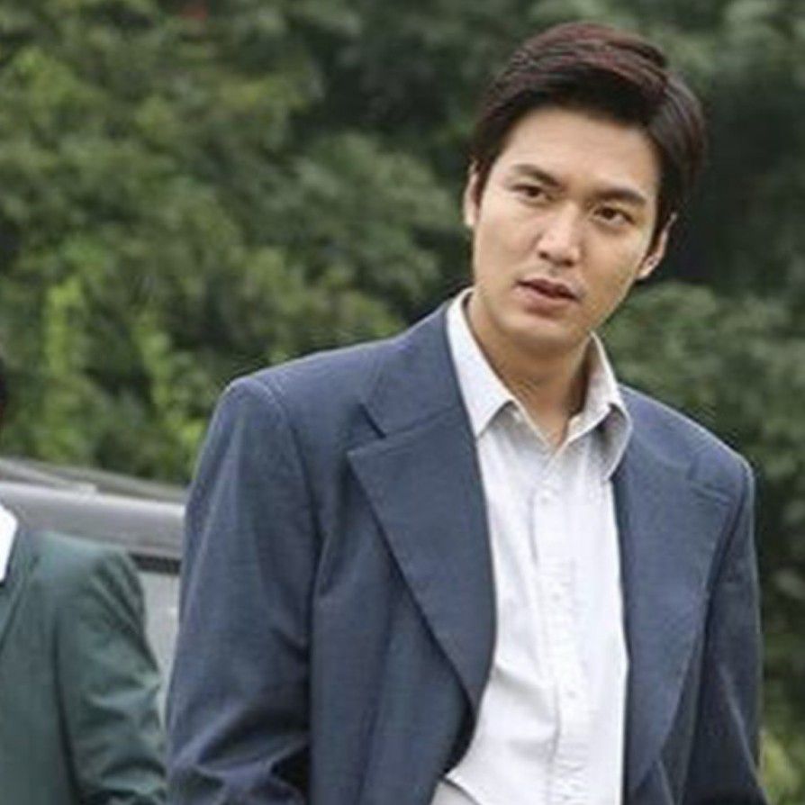 粉絲拍下的李敏鎬瞬間